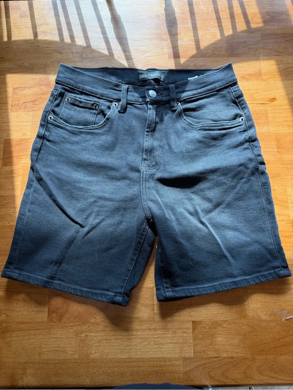 Zara Men’s Black Denim Shorts